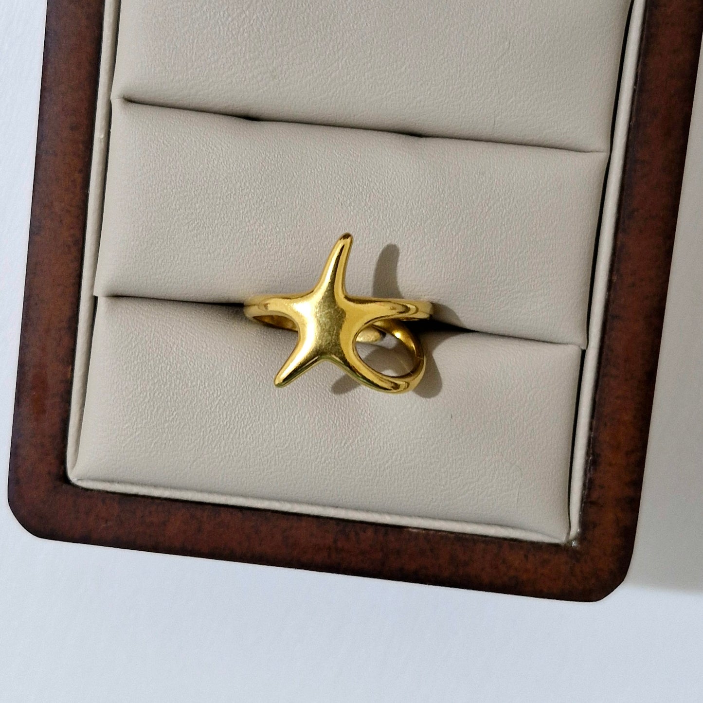 Anillo Elina